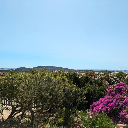 Villa Vista Mare Cala Ginepro Punta Molara Экстерьер фото