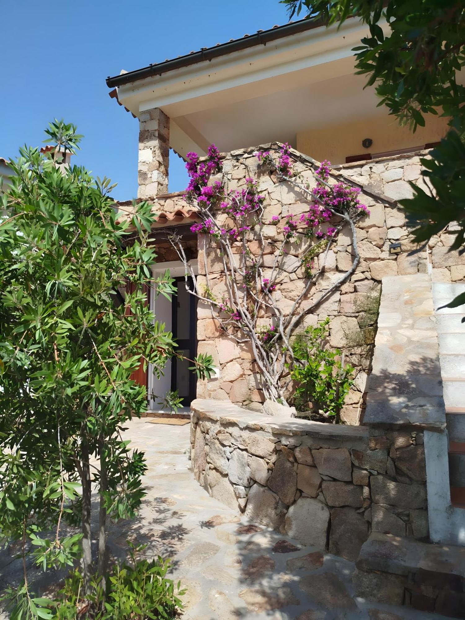 Villa Vista Mare Cala Ginepro Punta Molara Экстерьер фото